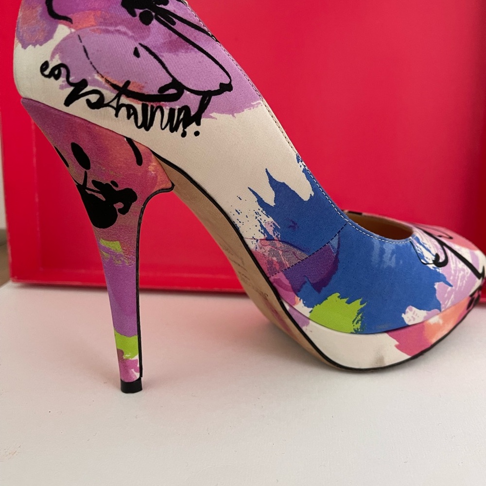 JIMMY CHOO 38 1/2 excellent cond multicolor platform stiletto heel fabric upper